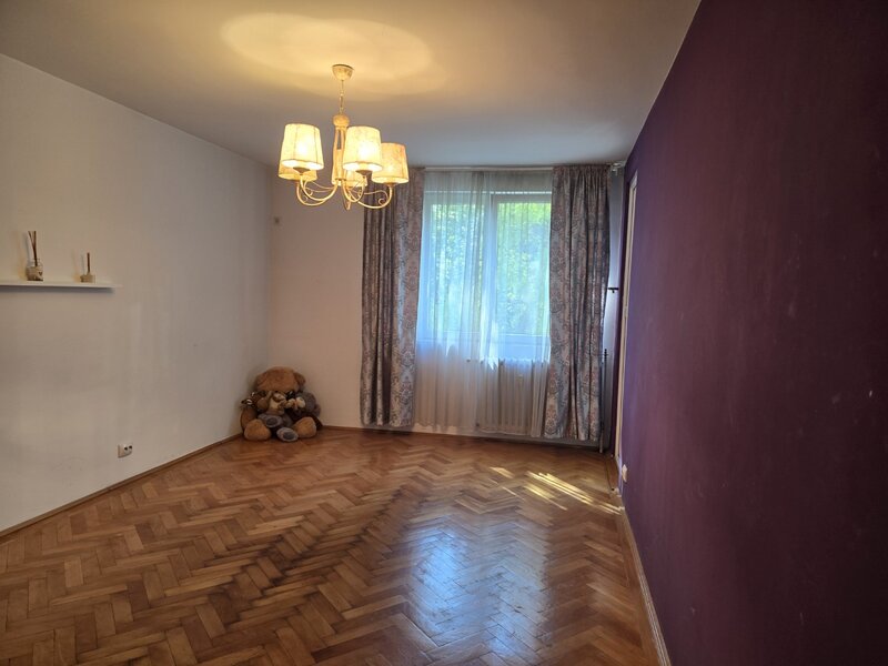 Dristor vindem 3 camere, 5 minute metrou si parc IOR, mall Park Lake,